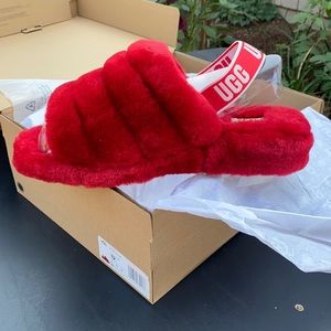 UGG Fluff Yeah Slippers / New In Box / 12W